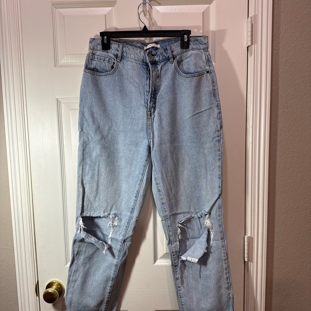 PacSun Light Blue Ripped Boyfriend Jeans